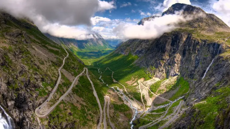 Norwegian Fjords, Charms and Traditions - Photo 11
